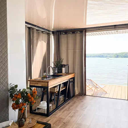 Na Wodzie * هاجوكوفه