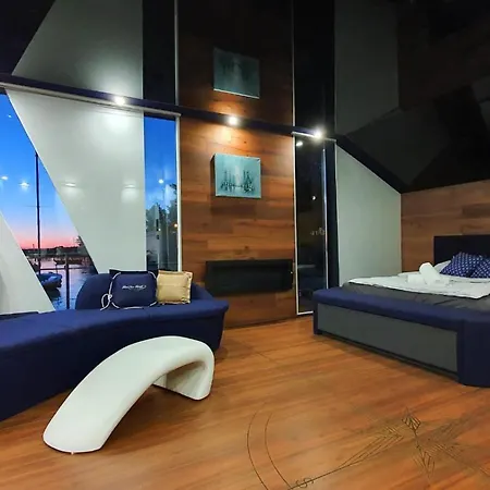 Na Wodzie بوتيل هاجوكوفه