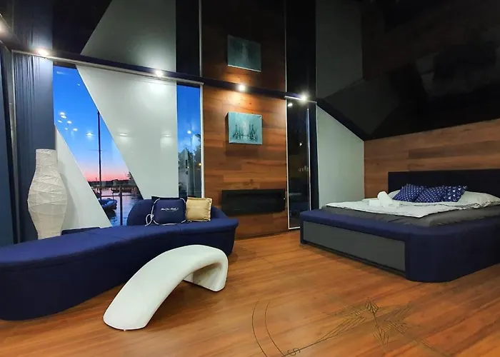 Na Wodzie Botel Charzykowy